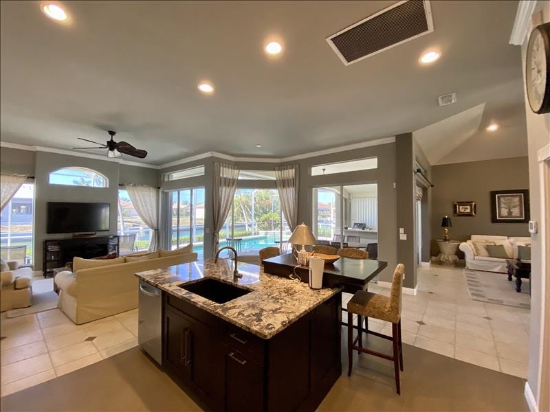 Waterleaf 400 Marco Island